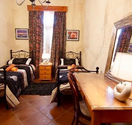 Ta' Bejza Holiday Farmhouse With Private Pool Feriegård Xewkija